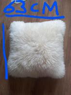 Harige sierkussens, Huis en Inrichting, Woonaccessoires | Kussens, Ophalen, Zo goed als nieuw, Vierkant
