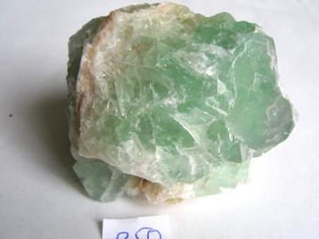 fluoriet XL 250 gram GROOT ruw brok stuk groene ruw fluorite beschikbaar voor biedingen