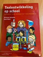 Taalontwikkeling op school - Verhallen & Walst, Ophalen of Verzenden, Alpha, Zo goed als nieuw, HBO