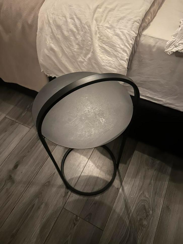 By-Boo Bijzettafel/Laptoptafel, Huis en Inrichting, Tafels | Bijzettafels, Zo goed als nieuw, Rond, 45 tot 60 cm, Minder dan 55 cm