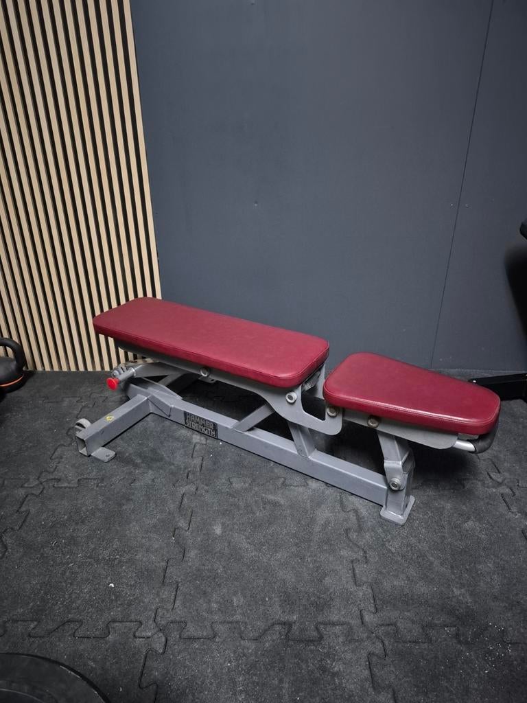 Hammer strength Adjustable Bench, Sport en Fitness, Ophalen, Zo goed als nieuw, Benen, Fitnessbank