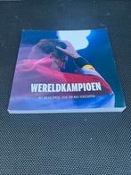 Wereldkampioen - het waanzinnige jaar van Max Verstappen, Boeken, Sportboeken, Ophalen of Verzenden, Gelezen