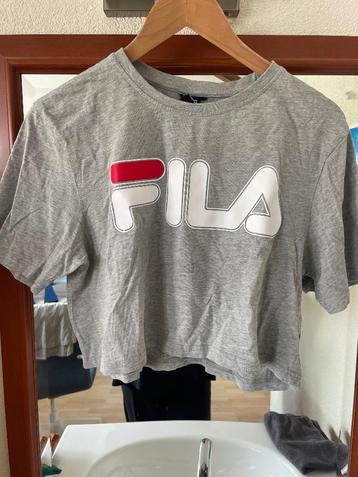 Grijs Fila kort Shirt maat M beschikbaar voor biedingen