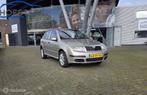 Skoda Fabia 1.4-16V Ambiente, Auto's, Skoda, Voorwielaandrijving, 450 kg, 4 cilinders, Beige