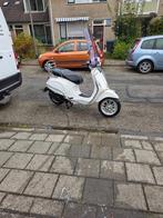 Te koop Vespa Primavera Iget, Fietsen en Brommers, Ophalen, Overige modellen, Maximaal 45 km/u, Zo goed als nieuw