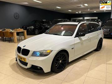 BMW 3-serie Touring 320d Automaat|M-Pakket|Panorama|Keyless| beschikbaar voor biedingen