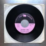 rock 7" Majority One – Because I Love / Get Back Home, Cd's en Dvd's, Gebruikt, 7 inch, Single, Ophalen of Verzenden