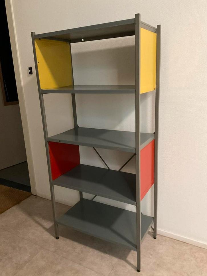 Vintage Gispen kast 663 Rietveld design jaren 50, Antiek en Kunst, Kunst | Designobjecten, Ophalen