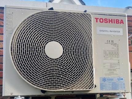 Techneco Elga 304 hybride warmtepomp, Doe-het-zelf en Verbouw, Verwarming en Radiatoren, Gebruikt, Overige typen, 800 watt of meer