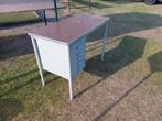 Vintage Gispen bureau, leuk klein maatje, Ophalen, Gebruikt