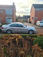Mercedes-Benz E-Klasse  E260 AUT  zeer netjes ook spatborden, Auto's, Mercedes-Benz, Automaat, Euro 5, Achterwielaandrijving, Zwart
