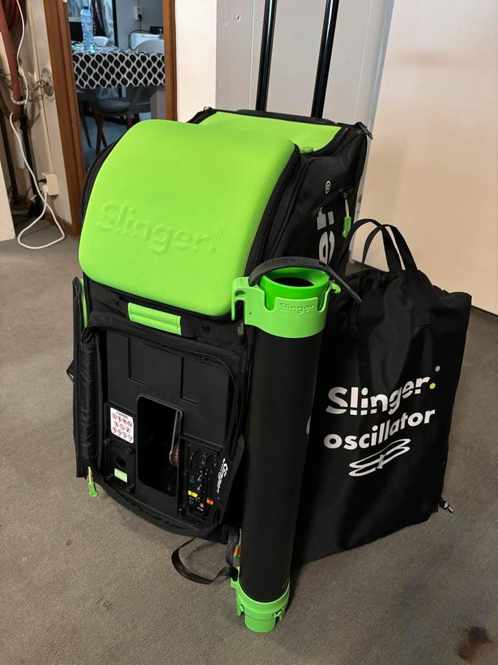 Slinger Slingshot T-One Padel Launcher, Sport en Fitness, Padel, Zo goed als nieuw, Padel-accessoire, Ophalen