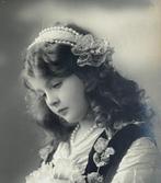 1911 portret meisje lang haar haarband pareltjes Rotophot, Verzenden, Voor 1920, Gelopen, Overige thema's