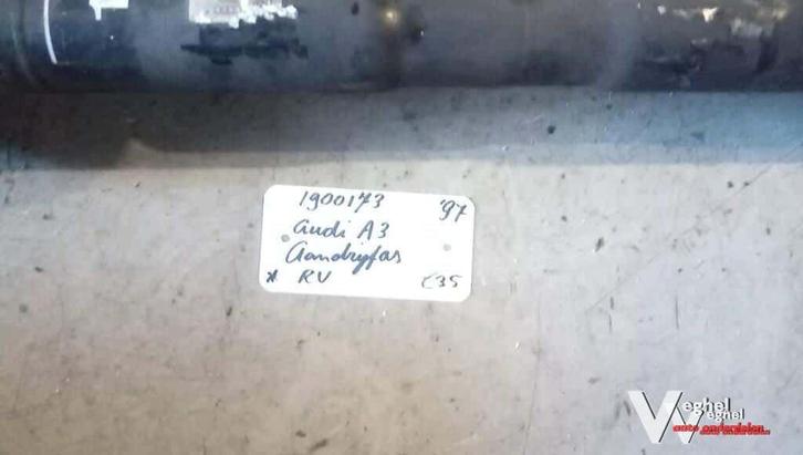 aandrijfas rechtsvoor Audi A3 bjr97, Auto-onderdelen, Transmissie en Toebehoren, Gebruikt, Ophalen of Verzenden