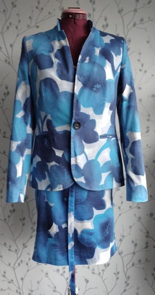 HANS UBBINK Setje ( Kokerrok & Blazer) maat 38, Kleding | Dames, Jasjes, Kostuums en Pakken, Zo goed als nieuw, Kostuum of Pak