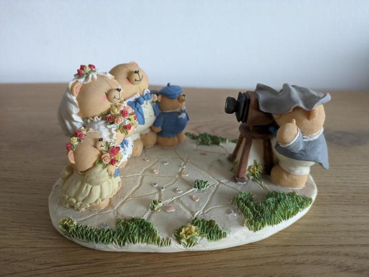 Forever Friends beeldje (bruidspaar, bruidskinderen op foto), Verzamelen, Beren en Cherished Teddies, Zo goed als nieuw, Beeldje