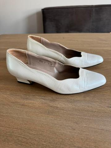 Trouw schoenen dames beschikbaar voor biedingen