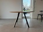 Mooie Studio Henk eettafel rond, diameter 130 cm, Ophalen, Zo goed als nieuw, Modern, Vier personen