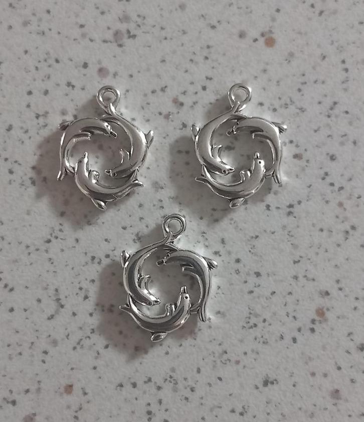 Metalen dolfijnen bedel "nieuw", Hobby en Vrije tijd, Kralen en Sieraden maken, Nieuw, Bedel, Ophalen of Verzenden