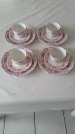 4 bordjes, kop en schotels, Antiek en Kunst, Antiek | Servies compleet, Ophalen of Verzenden