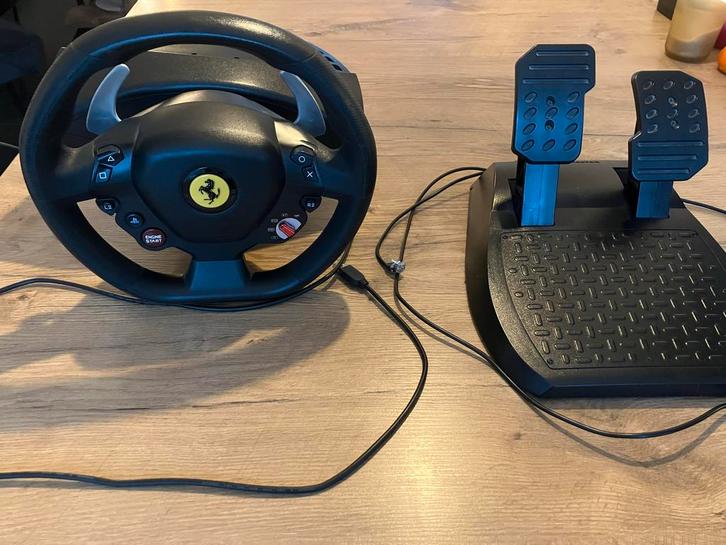 Thrustmaster T80 Ferrari 488 GTB Stuur + Pedalen, Spelcomputers en Games, Spelcomputers | Overige, Gebruikt, Ophalen