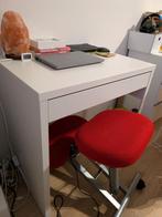 Mike IKEA bureau met lade, Huis en Inrichting, Bureaus, Ophalen, Zo goed als nieuw