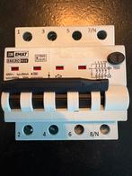 Aardlekautomaat B16 3P+N 30mA - Nieuw, Ophalen, Nieuw, Schakelaar