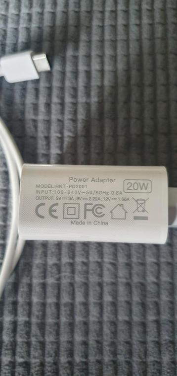 20W USB-C Snellader met Kabel - Nieuw beschikbaar voor biedingen