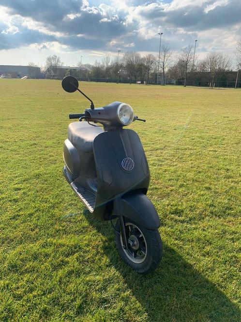 Capri CL scooter, Fietsen en Brommers, Brommers | Overige merken, Gebruikt, Maximaal 45 km/u, Ophalen
