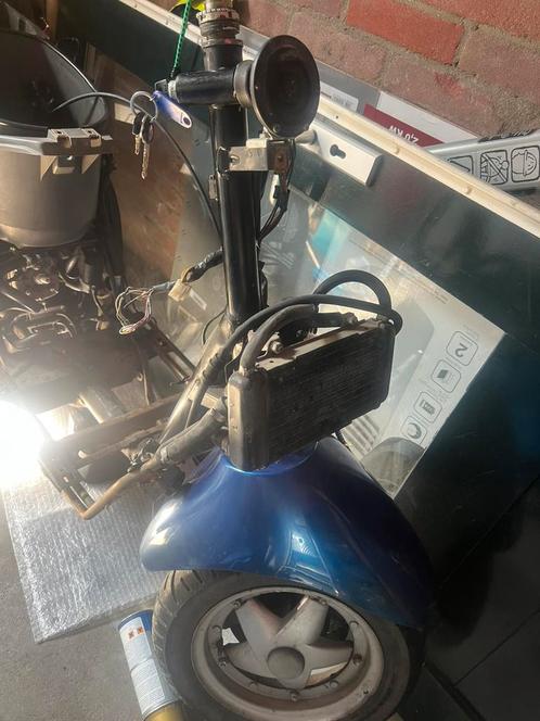 Piaggo quartz frame compleet/in onderdelen, Fietsen en Brommers, Scooters | Piaggio, Zo goed als nieuw, Overige modellen, Ophalen of Verzenden