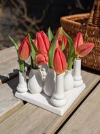 Decoratief schattig tulpenvaasje voor 10 tulpen,, Ophalen of Verzenden, Nieuw, Minder dan 50 cm