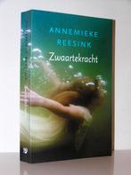 Annemieke Reesink - Zwaartekracht (christelijke roman), Boeken, Ophalen of Verzenden, Zo goed als nieuw