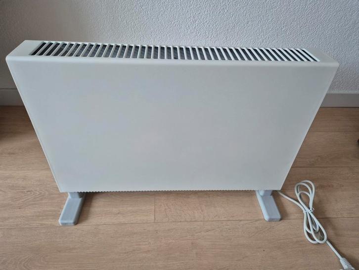 Nieuwe convector kachel - Sencys (Praxis), Doe-het-zelf en Verbouw, Verwarming en Radiatoren, Nieuw, Kachel, 800 watt of meer