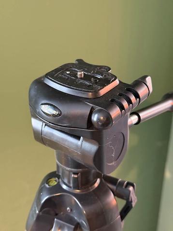 Fotostatief - Driepoot beschikbaar voor biedingen