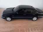 Mercedes E 320, Hobby en Vrije tijd, Modelauto's | 1:18, Ophalen of Verzenden, Zo goed als nieuw, Auto, Overige merken