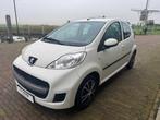 Peugeot 107 1.0-12V Millesim 200 38-PBH-9, Auto's, Voorwielaandrijving, Euro 5, Gebruikt, 4 stoelen