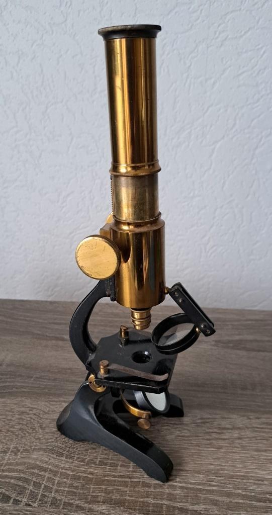 Oude microscoop (messing / gietijzer), Audio, Tv en Foto, Optische apparatuur | Microscopen, Gebruikt, Biologische microscoop