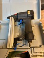 Ferm nietmachine op lucht, Ophalen, Gebruikt