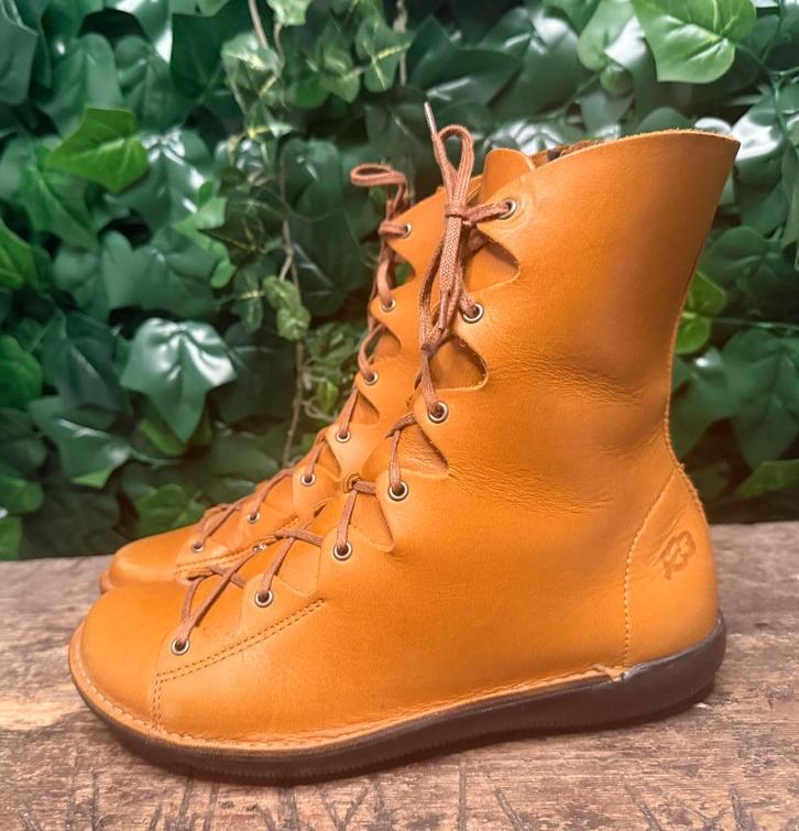 Bijna Nieuwe laarsjes van Loints of holland maat 37, Kleding | Dames, Schoenen, Zo goed als nieuw, Lage of Enkellaarzen, Oranje