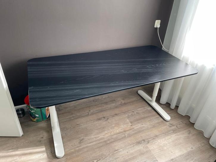 Bekant bureau van Ikea, Huis en Inrichting, Bureaus, Gebruikt, Bureau, In hoogte verstelbaar, Ophalen