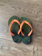 Teenslippers Vingino maat 28-29, Gebruikt, Jongetje of Meisje, Overige typen, Ophalen of Verzenden