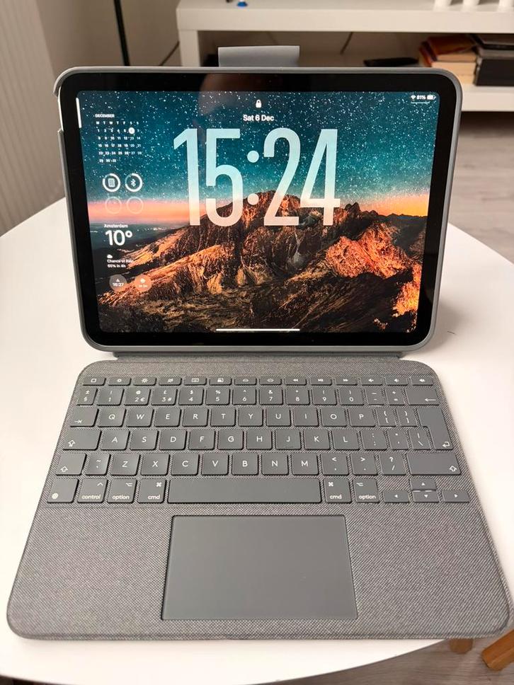 Apple iPad 11 A16 (2025) 128GB + Logitech toetsenbord, Computers en Software, Apple iPads, Zo goed als nieuw, Apple iPad, Wi-Fi