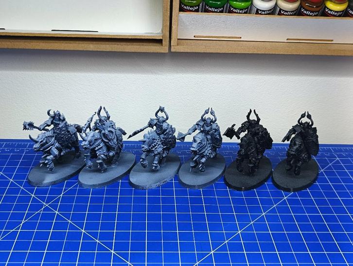 Warhammer Age of Sigmar Chaos Knights Set 3, Hobby en Vrije tijd, Wargaming, Gebruikt, Warhammer, Figuurtje(s), Met verf, Ophalen of Verzenden