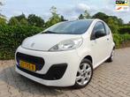 Peugeot 107 1.0 Access Accent , Airco / Stuurbekrachtiging /, Voorwielaandrijving, Euro 5, Gebruikt, Zwart