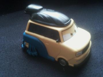 Disney Cars 2 Auto's      Pinion Tanaka (Worstelaar) beschikbaar voor biedingen