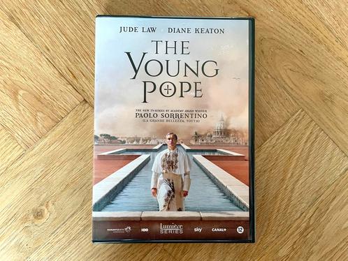 HBO: The Young Pope op Lumiere DVD (krasvrij, met NL), Cd's en Dvd's, Dvd's | Tv en Series, Zo goed als nieuw, Drama, Boxset, Vanaf 12 jaar