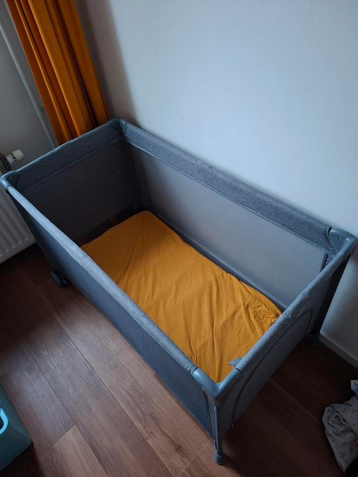 Prenatal Campingbed inclusief matras - Ideaal voor op reis!, Kinderen en Baby's, Babywiegjes en Ledikanten, Zo goed als nieuw