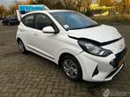 Hyundai i10 AUTOMAAT (bj 2020), Auto diversen, Schadeauto's, Automaat, Wit, 998 cc, Benzine