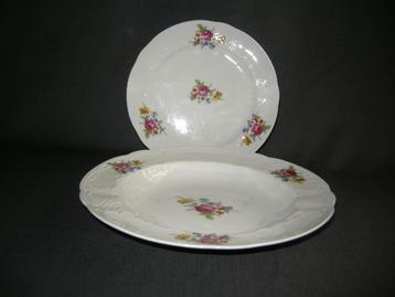 Seltmann & Weiden, wit met reliëf + bloemdecor, borden beschikbaar voor biedingen