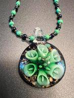 Prachtige groene Murano lampwork hanger aan  kralenketting, Ophalen of Verzenden, Nieuw, Groen, Overige materialen